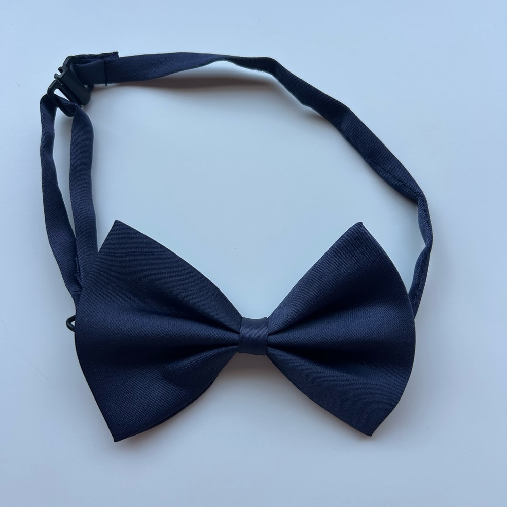 Amazon Bow Tie